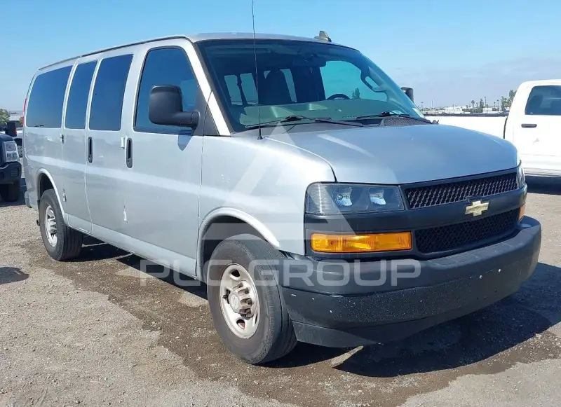 2019 Chevrolet Express photo