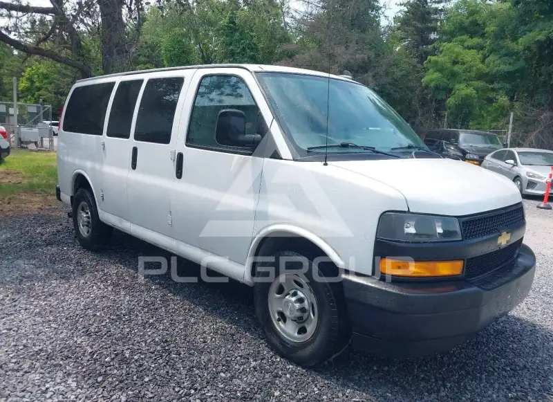 2019 Chevrolet Express фото