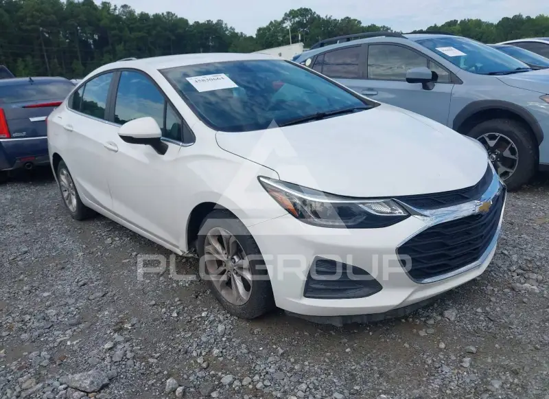 2019 Chevrolet Cruze photo