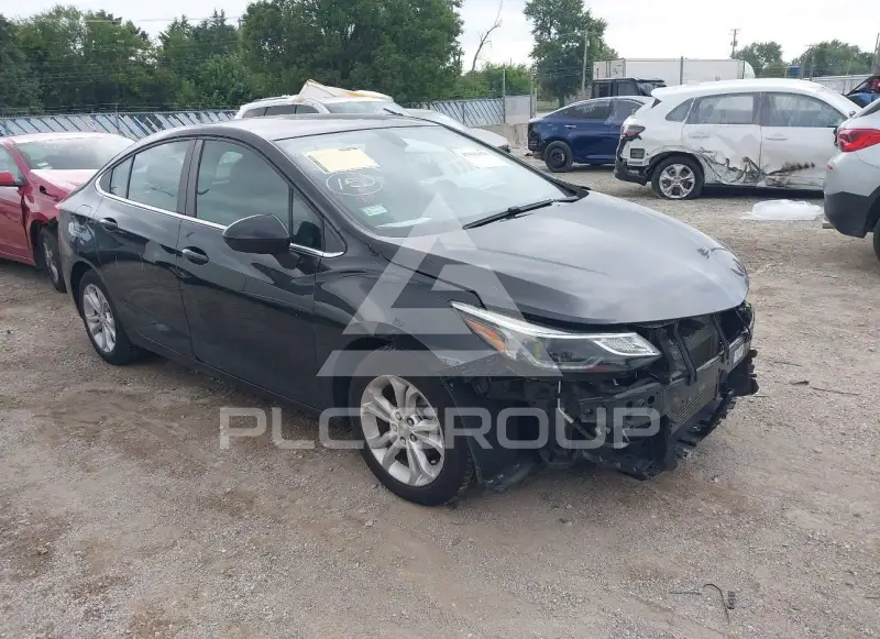 2019 Chevrolet Cruze photo