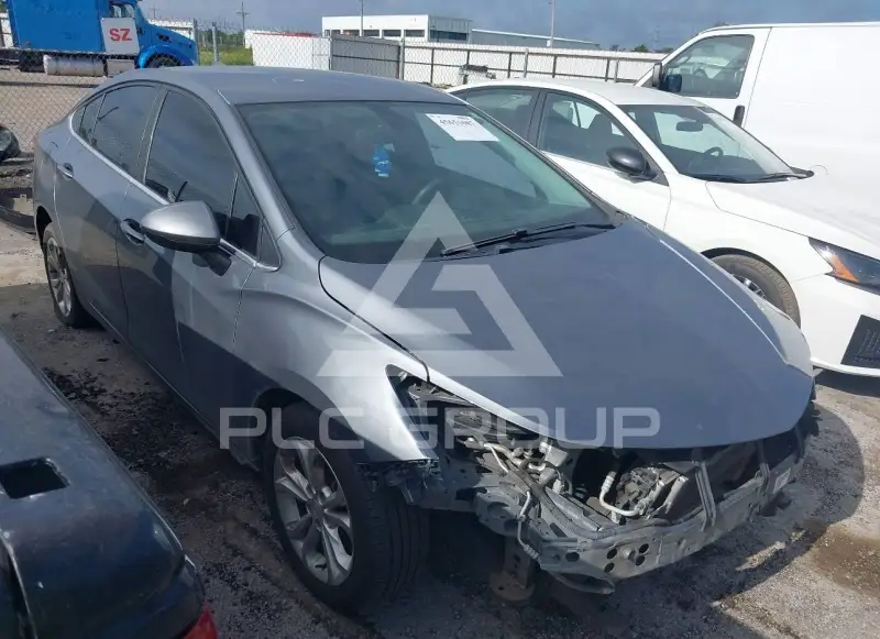 2019 Chevrolet Cruze photo