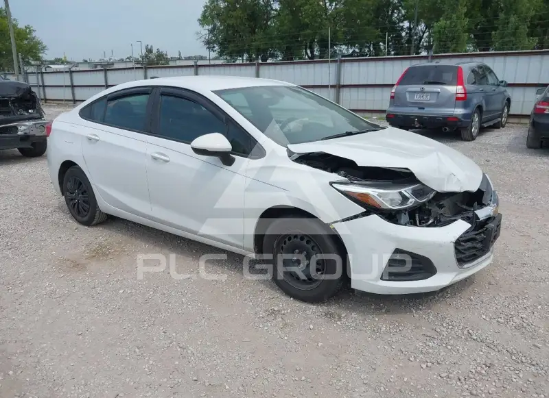 2019 Chevrolet Cruze photo