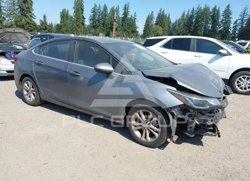 2019 Chevrolet Cruze photo
