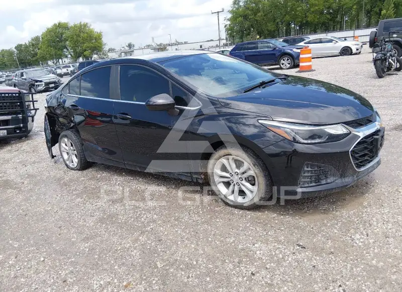 2019 Chevrolet Cruze photo