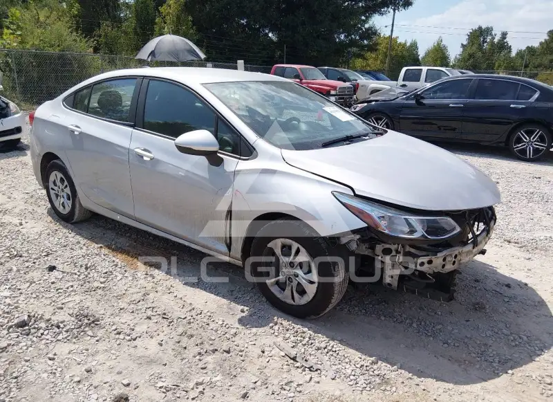 2019 Chevrolet Cruze photo