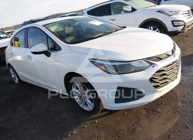 2019 Chevrolet Cruze фото