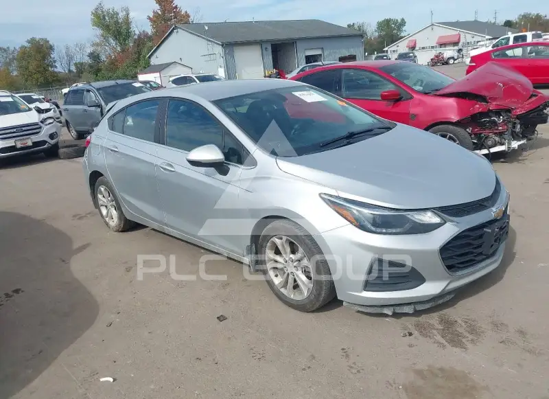 2019 Chevrolet Cruze photo
