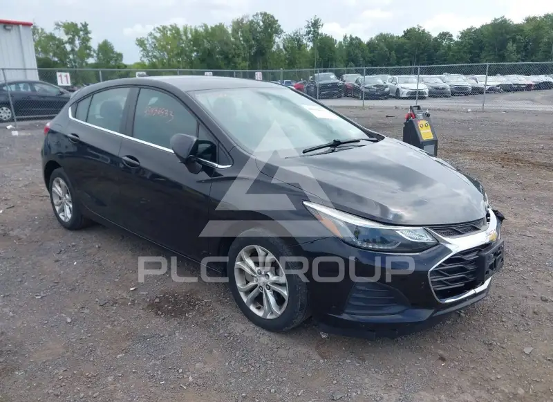 2019 Chevrolet Cruze photo