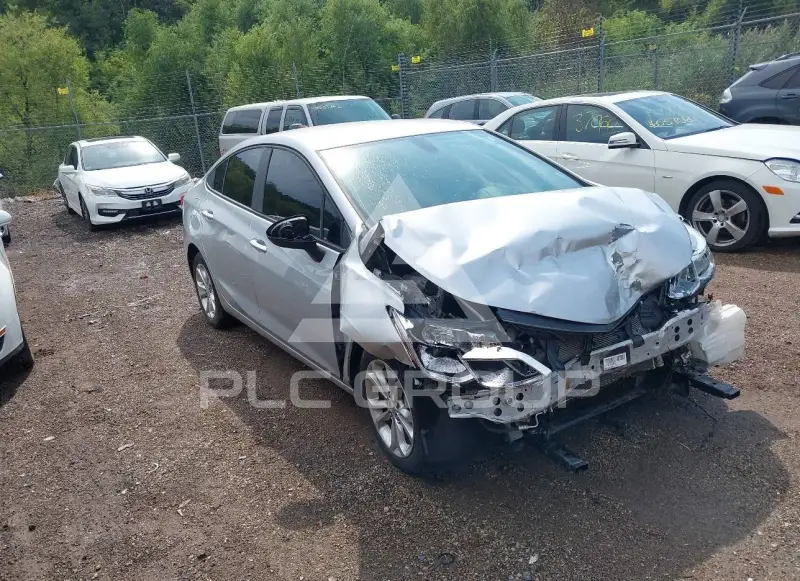 2019 Chevrolet Cruze photo