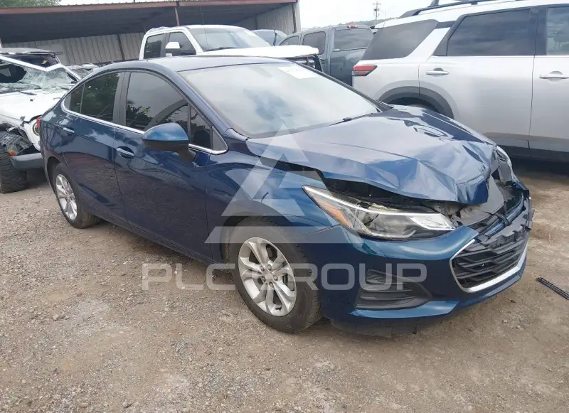 2019 Chevrolet Cruze photo