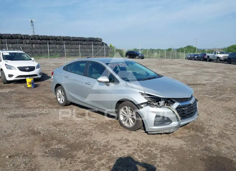 2019 Chevrolet Cruze фото