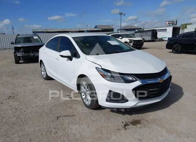 2019 Chevrolet Cruze photo