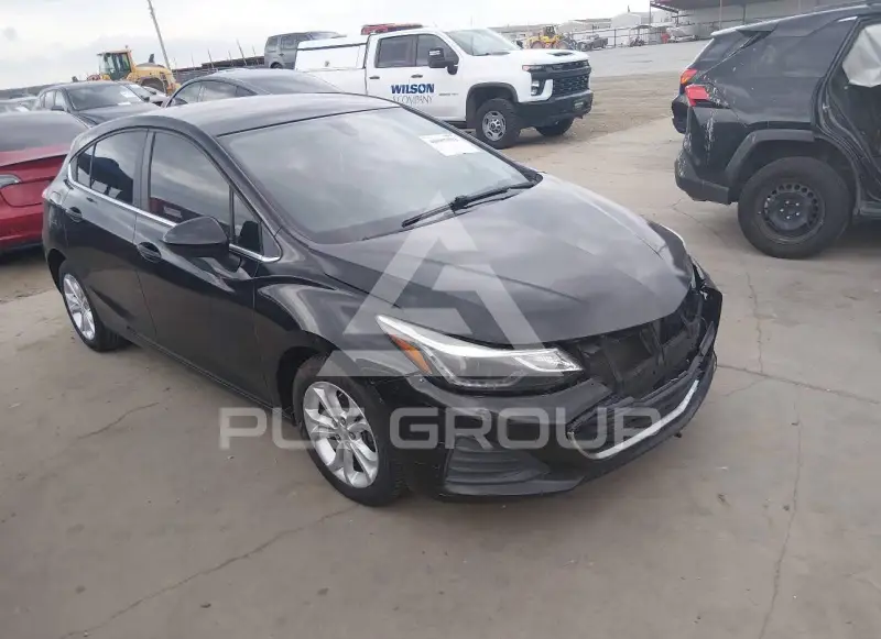 2019 Chevrolet Cruze photo