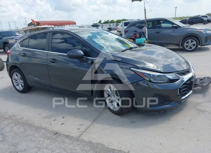 2019 Chevrolet Cruze photo