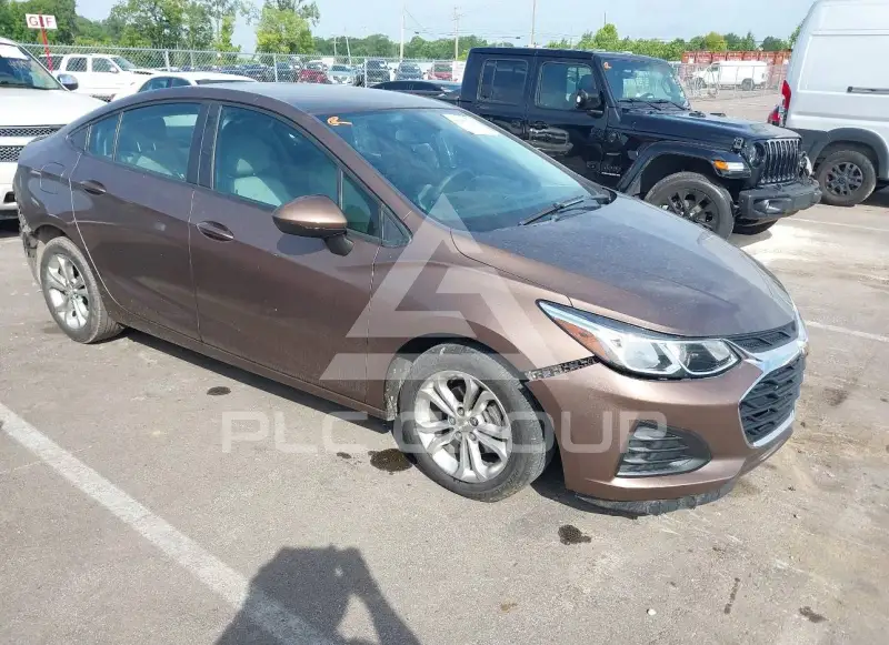 2019 Chevrolet Cruze photo