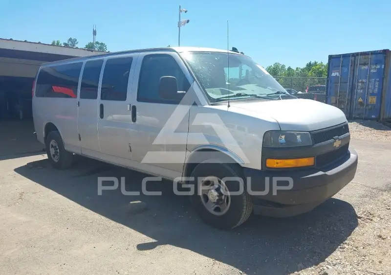 2019 Chevrolet Express фото
