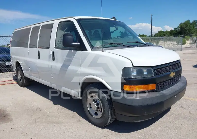 2019 Chevrolet Express фото