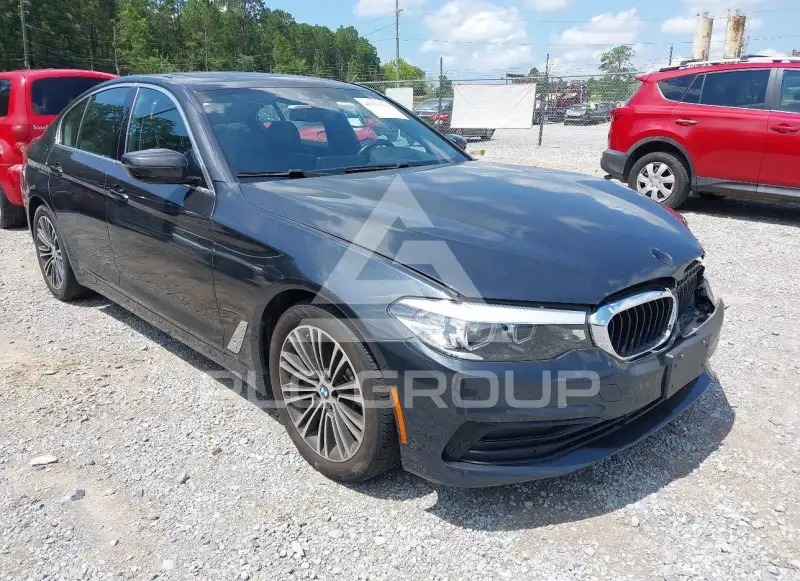 2019 BMW 523 фото