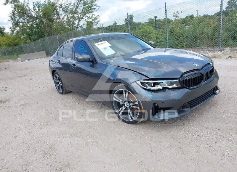 2019 BMW 330 photo