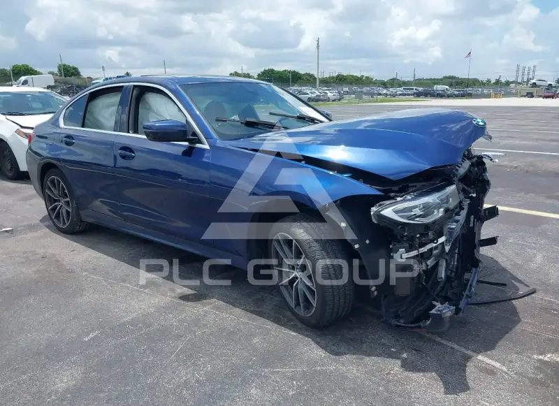 2019 BMW 330 photo
