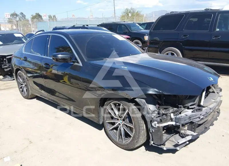2019 BMW 330 фото