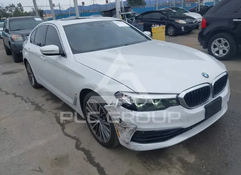 2019 BMW 530 фото