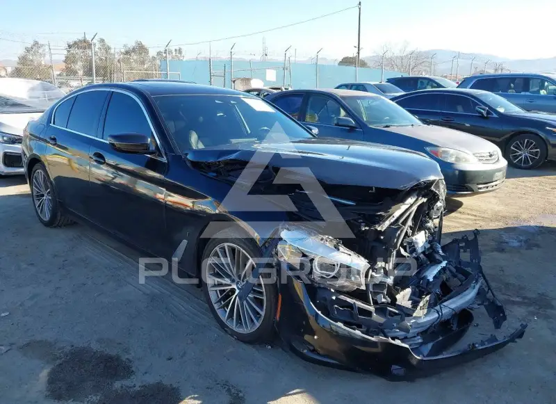 2019 BMW 530 photo