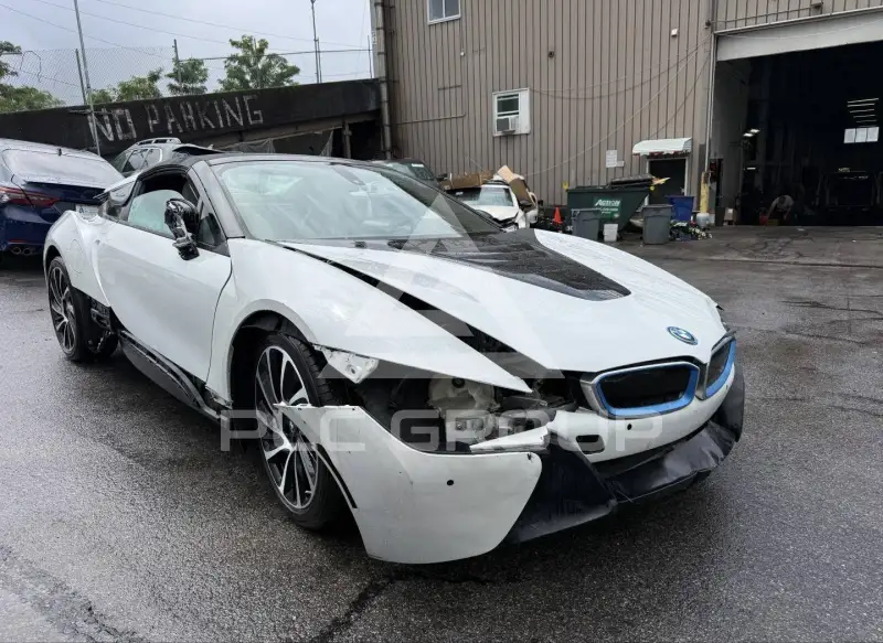 2019 BMW I8 фото