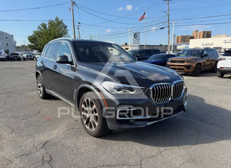 2019 BMW X5 фото