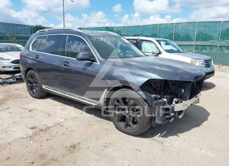 2019 BMW X7 фото