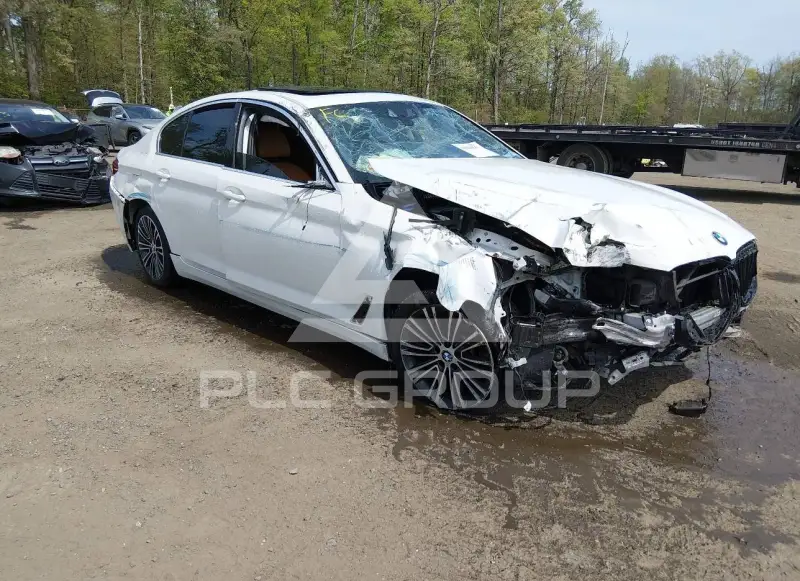 2019 BMW 530 photo
