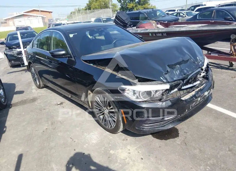 2019 BMW 530 фото