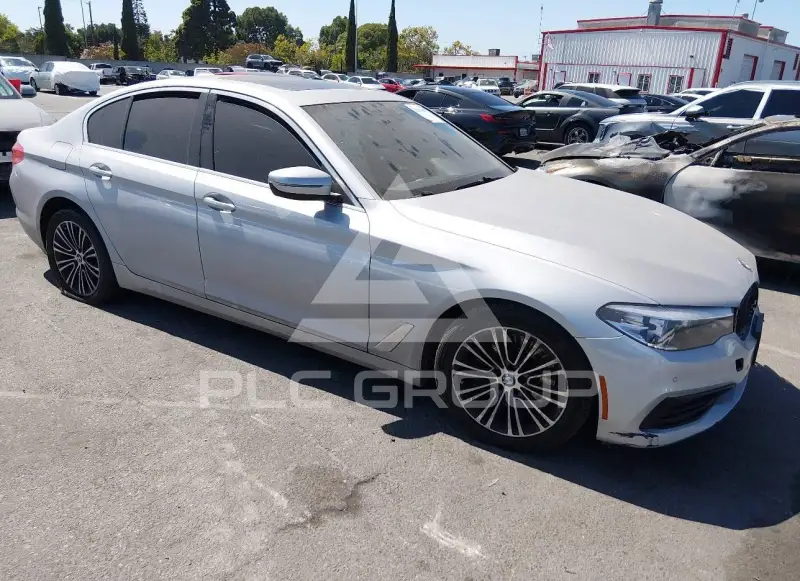 2019 BMW 530 фото