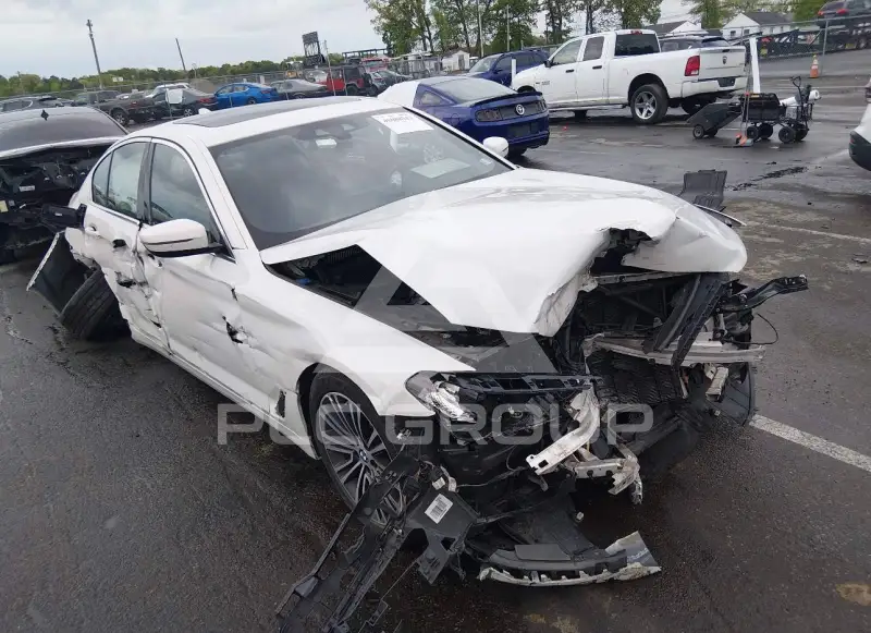 2019 BMW 530 фото