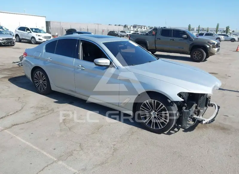2019 BMW 530 фото