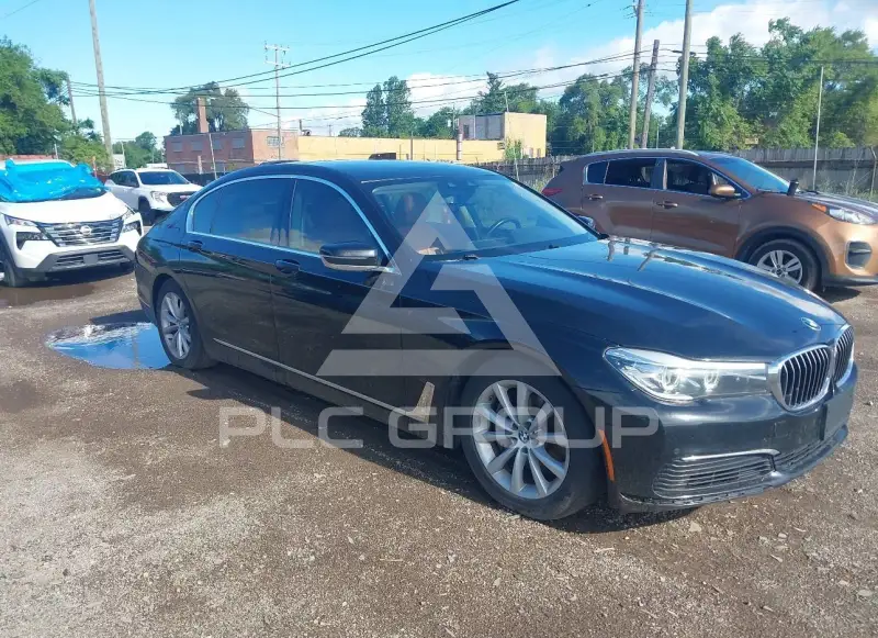 2019 BMW 740 фото