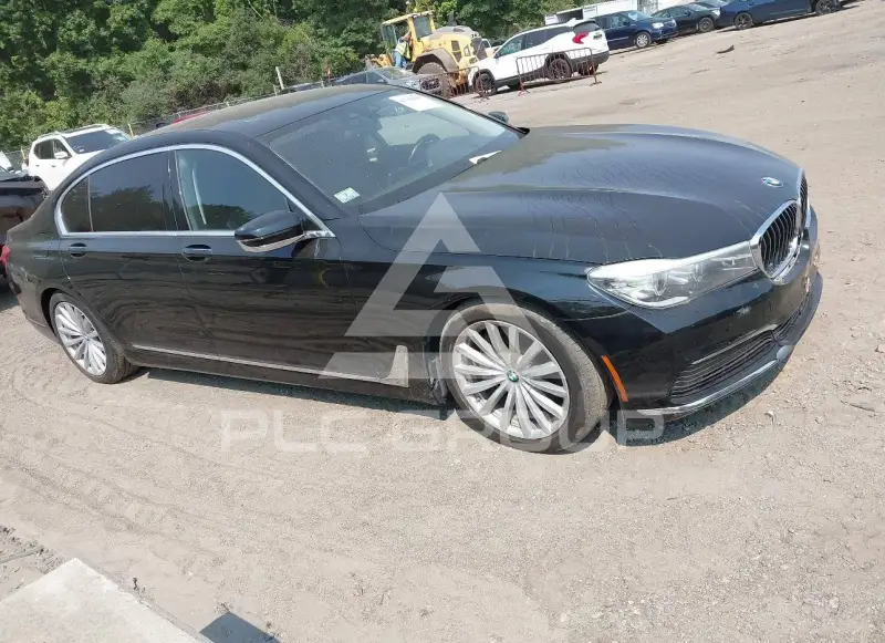2019 BMW 740 фото