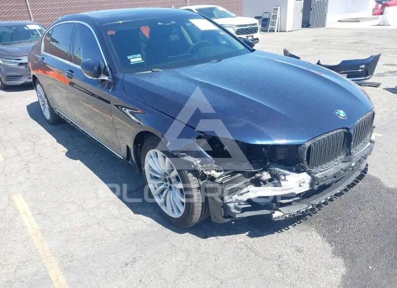 2019 BMW 740 фото