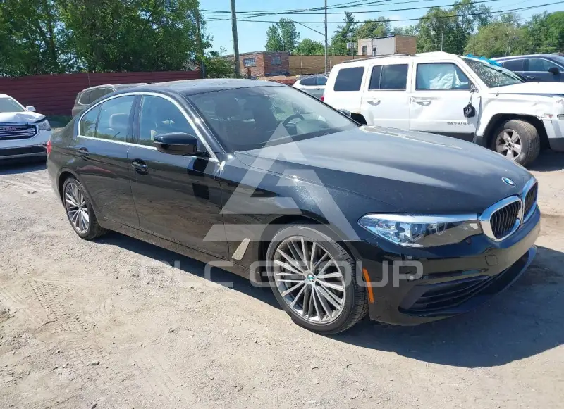 2019 BMW 540 фото