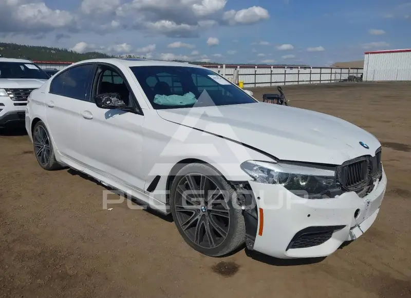 2019 BMW 540 фото