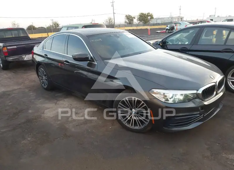2019 BMW 540 фото