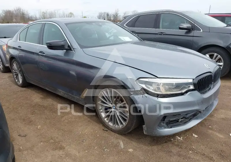 2019 BMW 540 фото