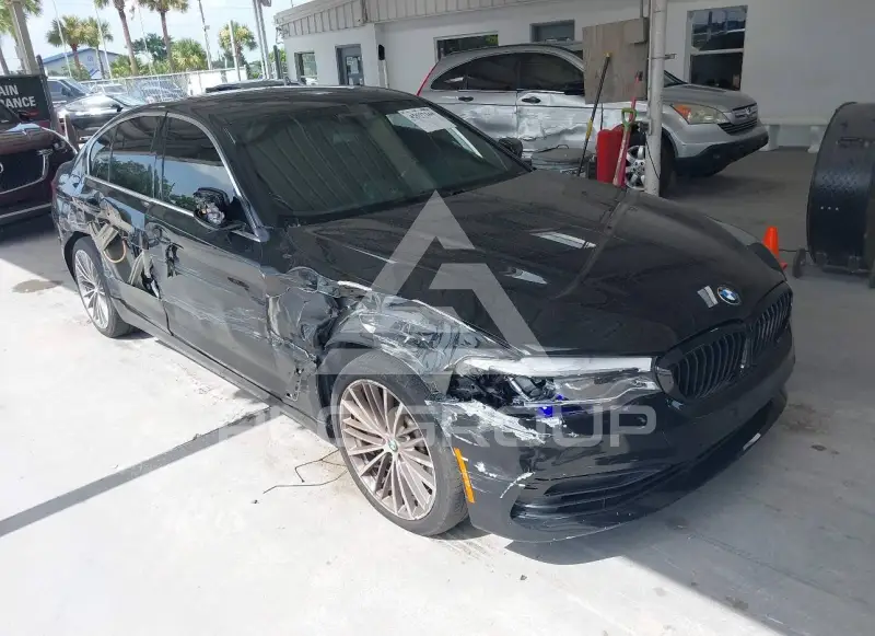 2019 BMW 540 фото