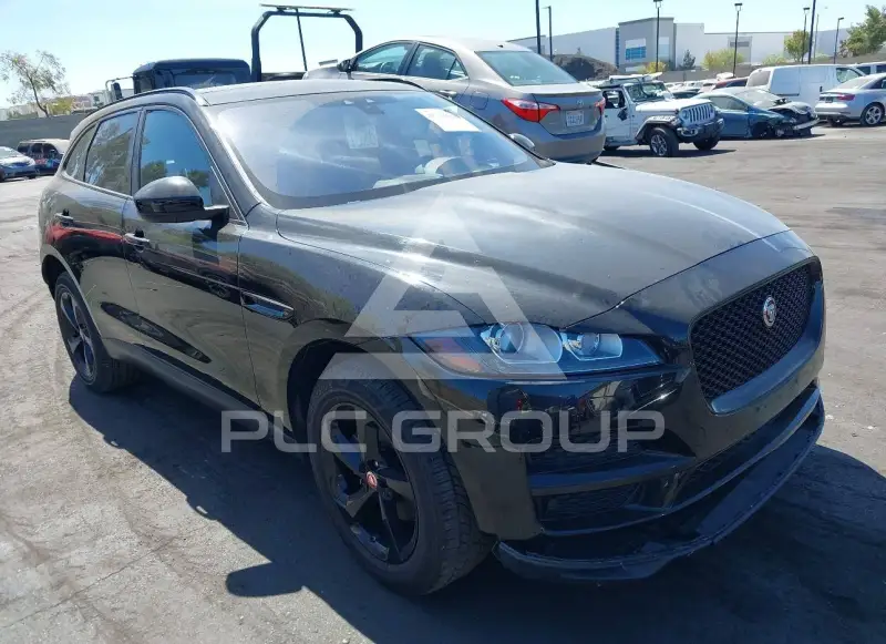 2019 Jaguar F-PACE photo