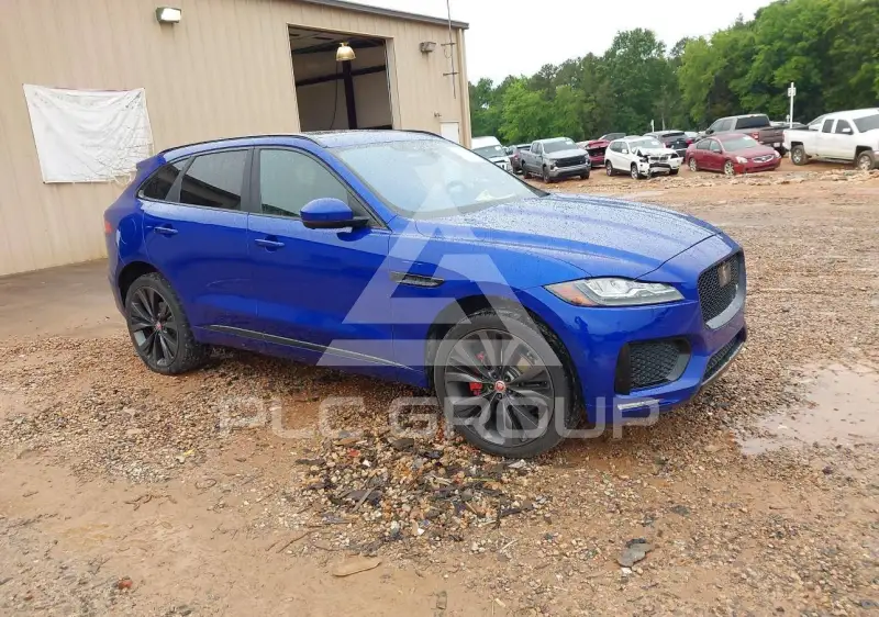 2019 Jaguar F-PACE photo