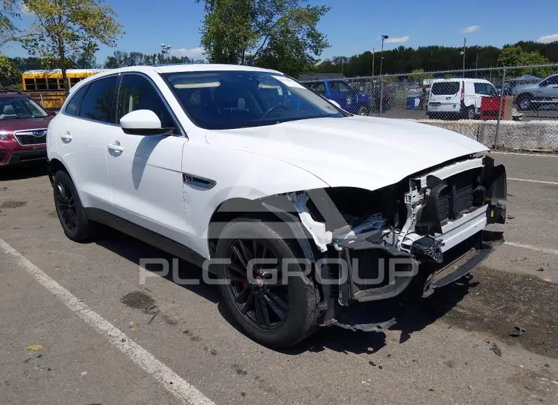 2019 Jaguar F-PACE photo