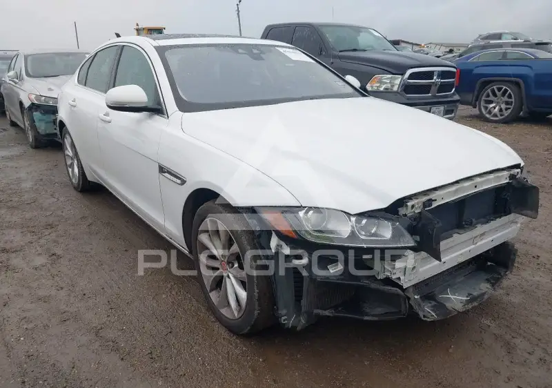 2019 Jaguar XF photo