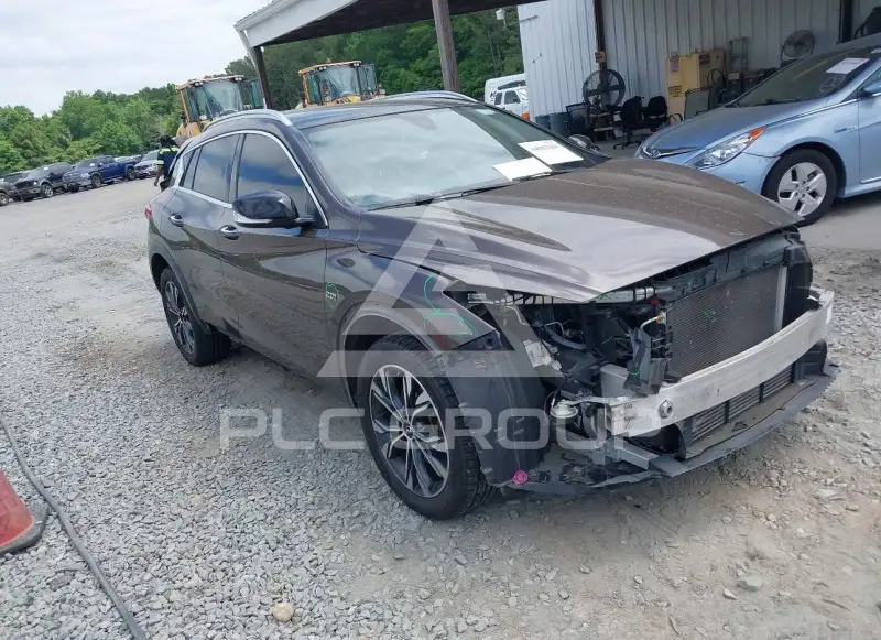 2019 Infinity QX30 photo