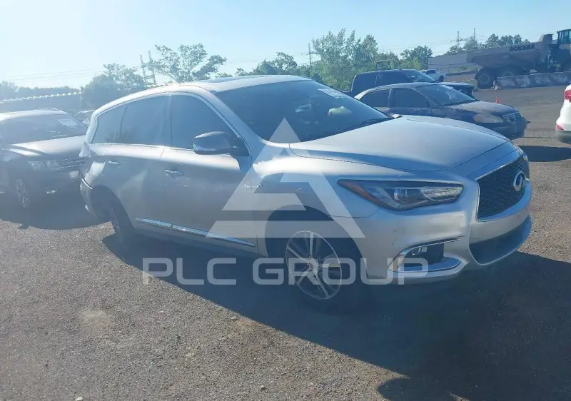 2019 Infinity QX60 photo