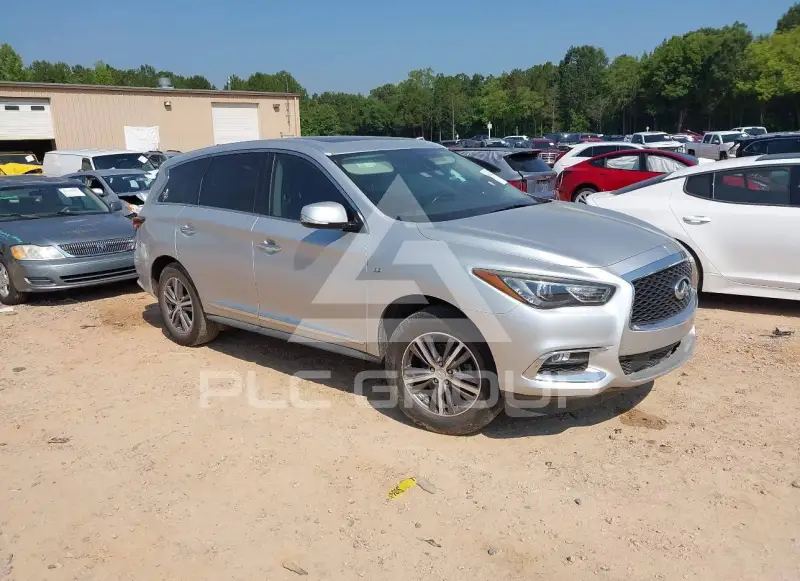 2019 Infinity QX60 photo